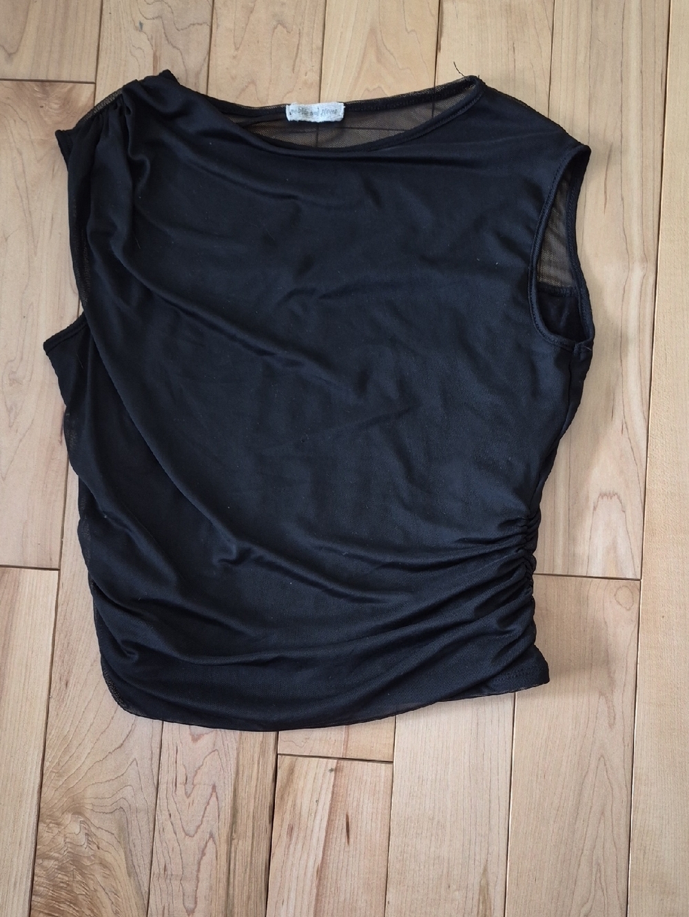 Pebble And Stone Women's Size Small (I Think) Black Sleeveless Ruched Top